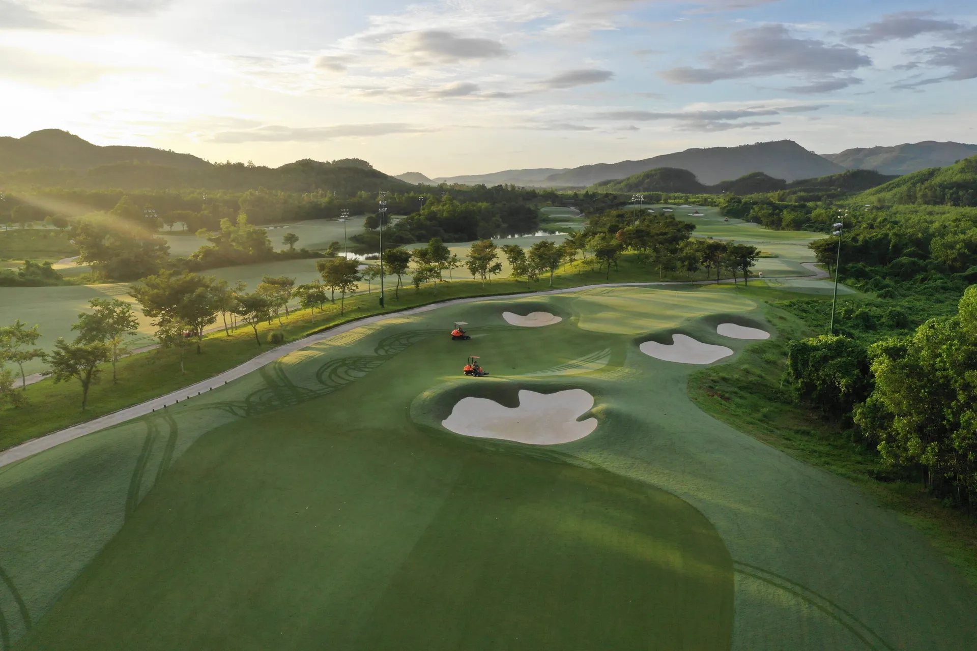 Caddie Culture in Southeast Asia: Everything You Need to Know Before You Play