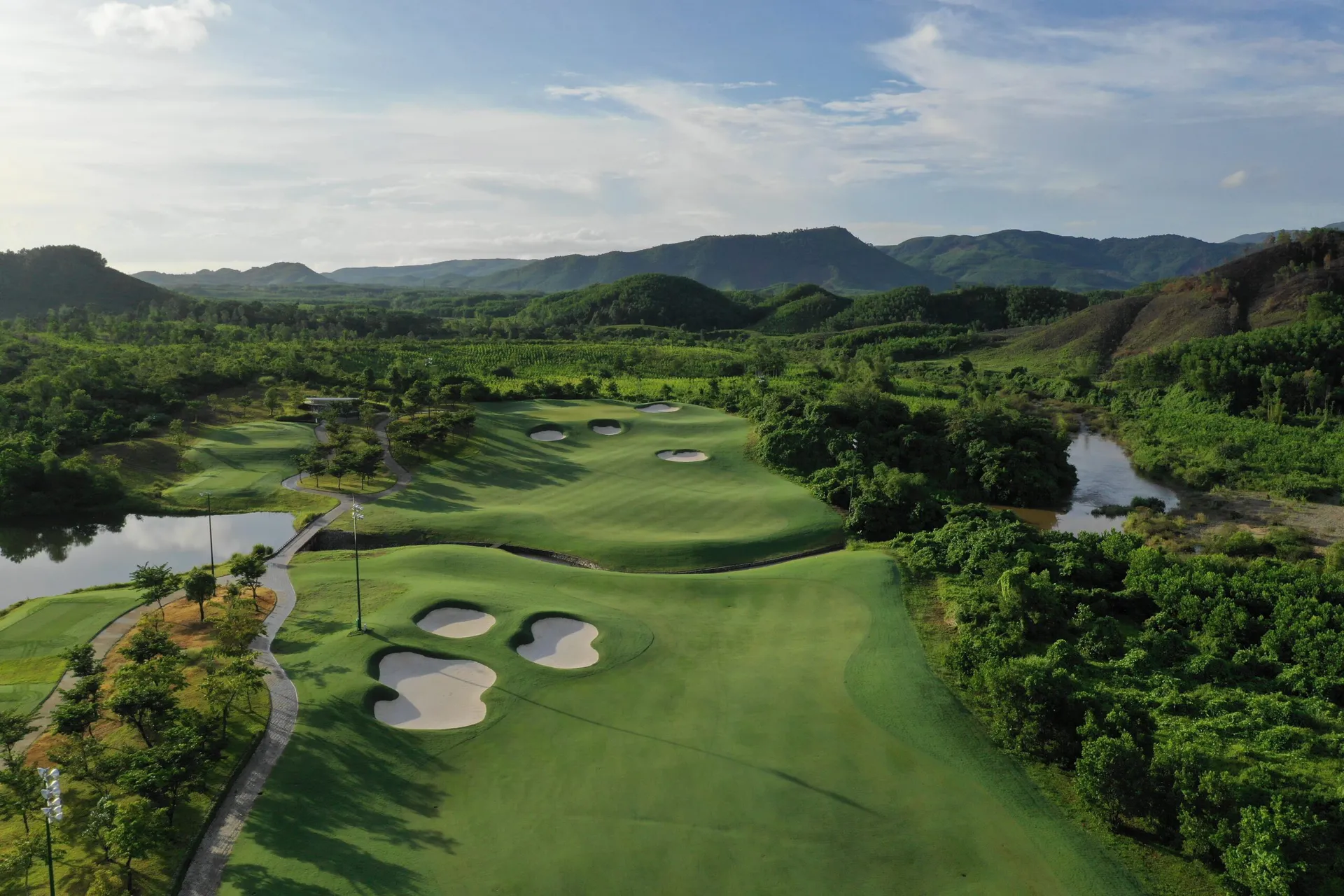 Ba Na Hills Golf Club Review: Vietnam's Night Golf Experience (2026)